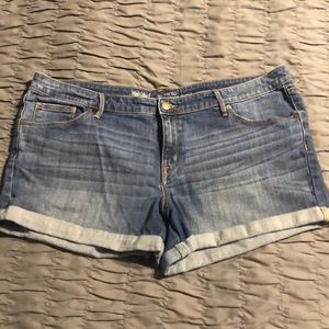 Mossimo mid rise jean shorts
